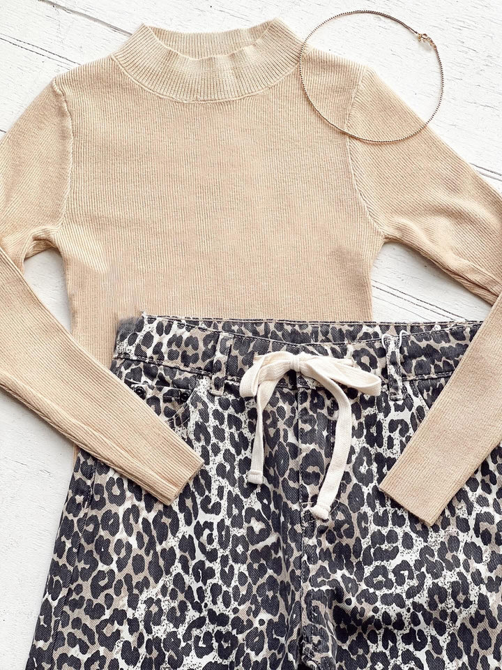 Ribbed Mock Neck Top