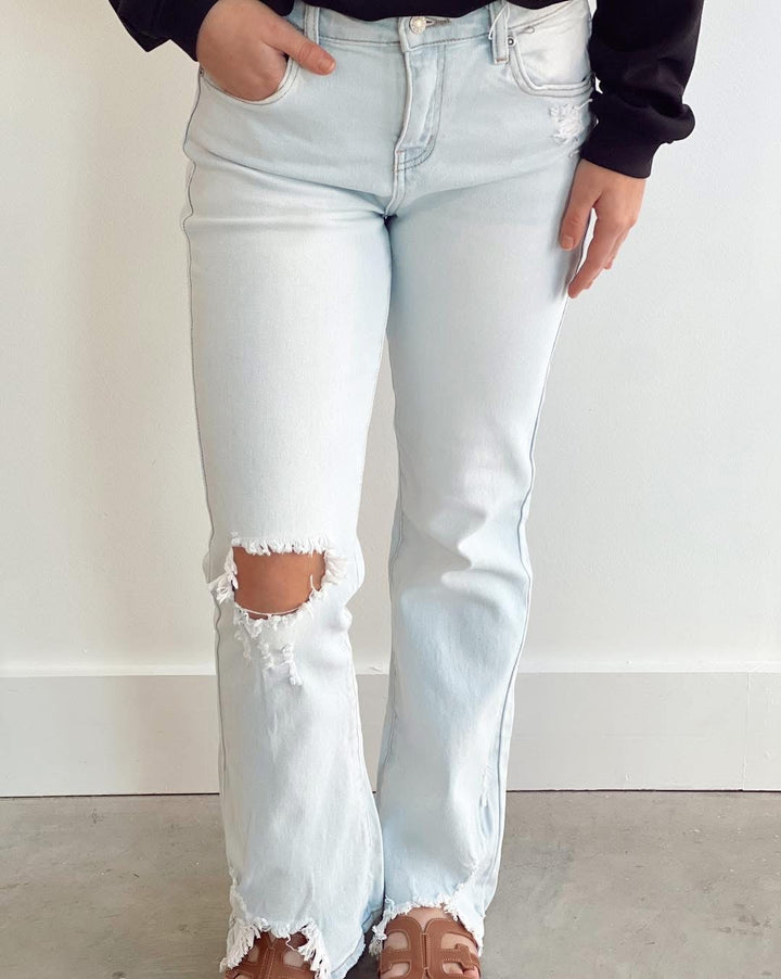 Destructed Flare Jeans