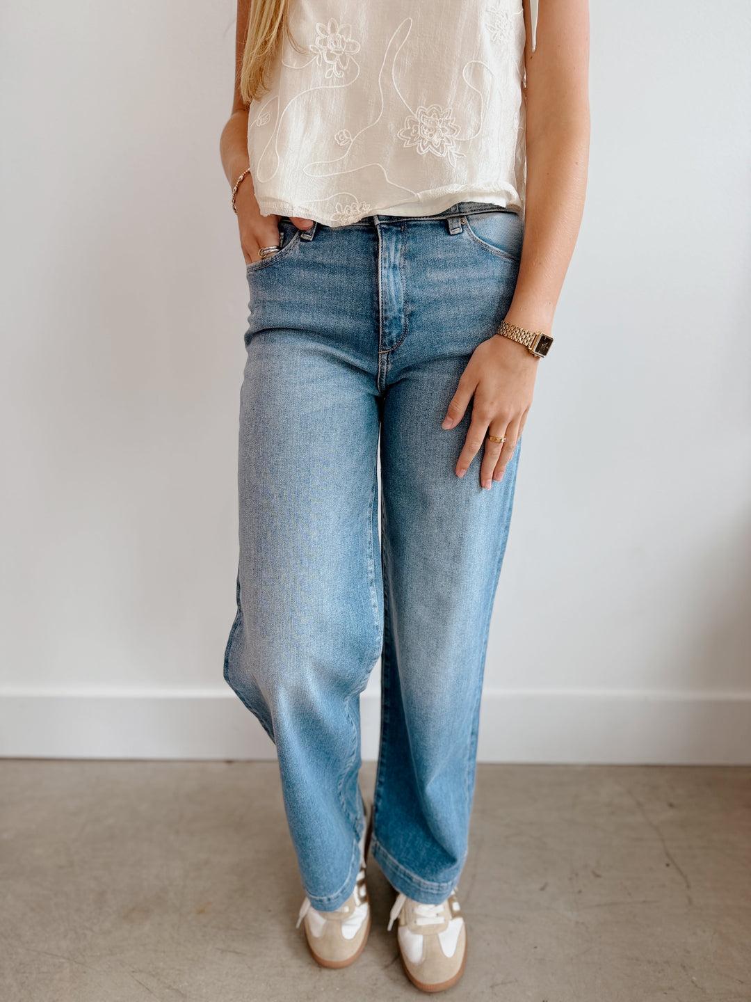 Lily Ravello Wide Leg Jean